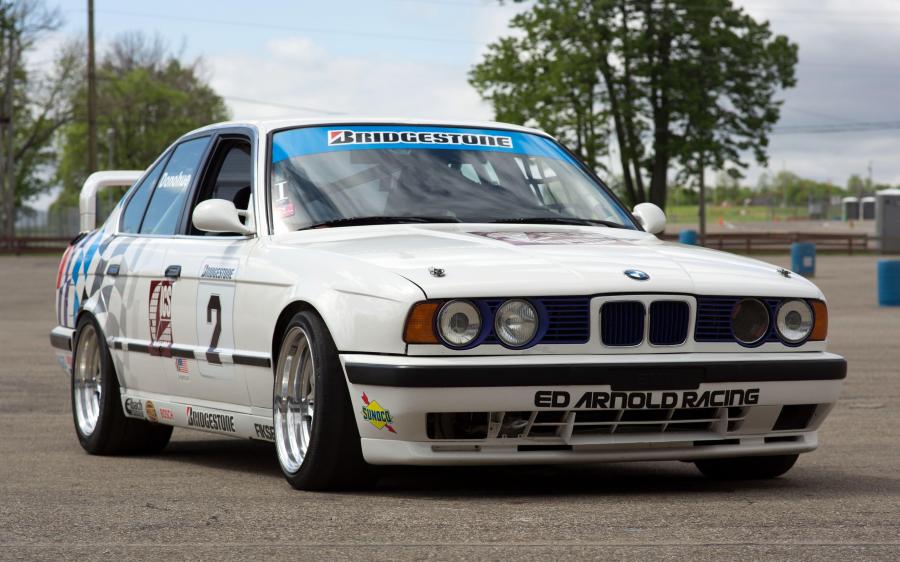 BMW M5 Sedan IMSA Race Car (E34) '1991